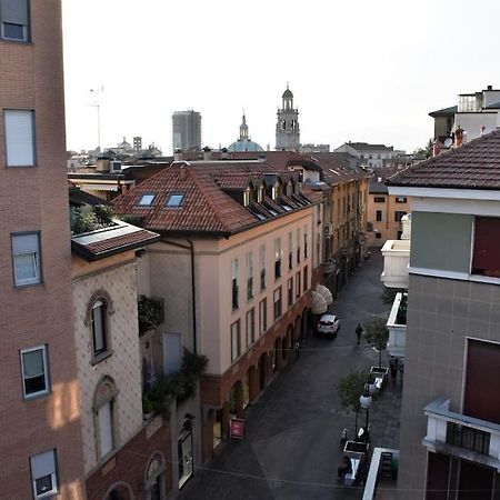One Flat/Studio,Busto ArsizioCenter,With Terrace Exterior photo